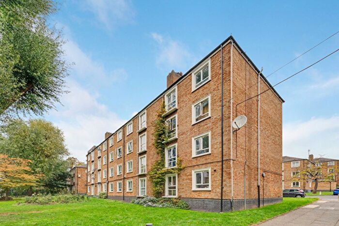 2 Bedroom Flat For Sale In Adelaide Road, London, NW3