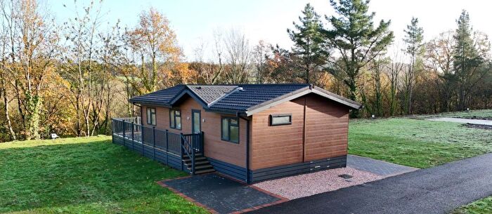 2 Bedroom Lodge For Sale In Half Moon Village, Newton St. Cyres, Exeter, EX5