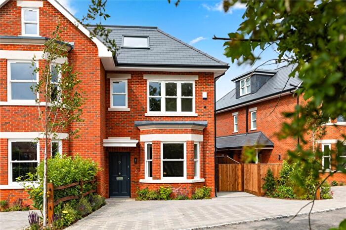 4 Bedroom Semi-Detached House For Sale In The Boundary, Cricket Way, Weybridge, KT13