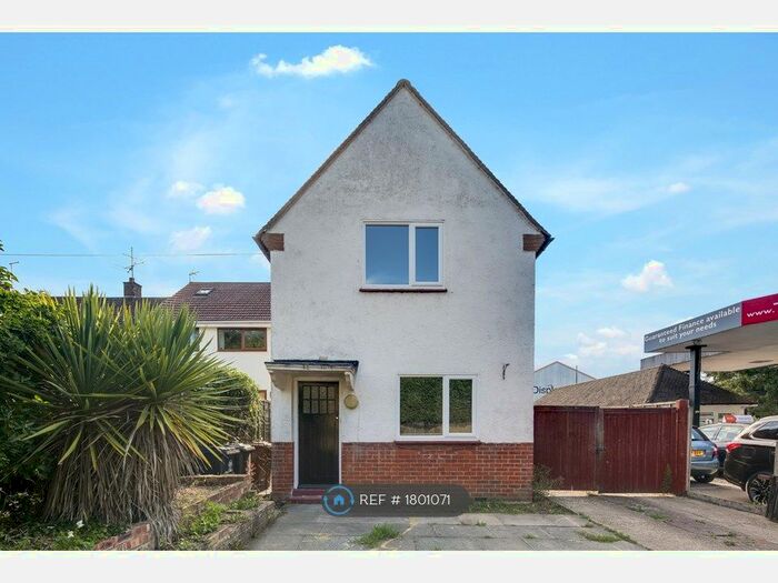 2 Bedroom Detached House To Rent In Rye Street, Bishop's Stortford, CM23