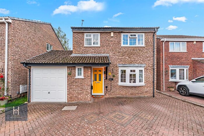 4 Bedroom Detached House For Sale In Oak Close, Yate, Bristol, BS37