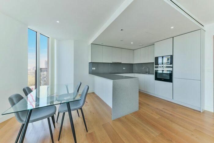 2 Bedroom Flat To Rent In Vaughan Way, London, E1W