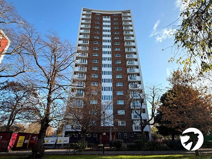 2 Bedroom Flat For Sale In Lewisham Park, London, SE13