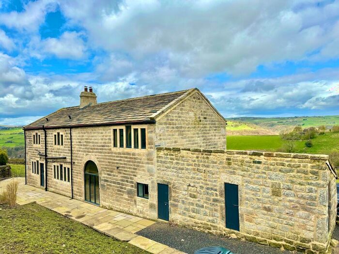 4 Bedroom Detached House To Rent In Rough Top Farm, Stock Hey Lane, Todmorden, OL14