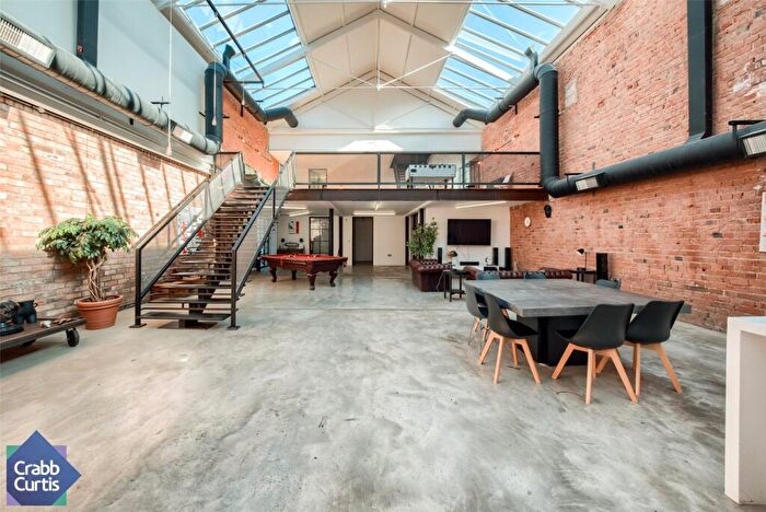 4 Bedroom Apartment To Rent In Bedford Street, Leamington Spa, Warwickshire, CV32