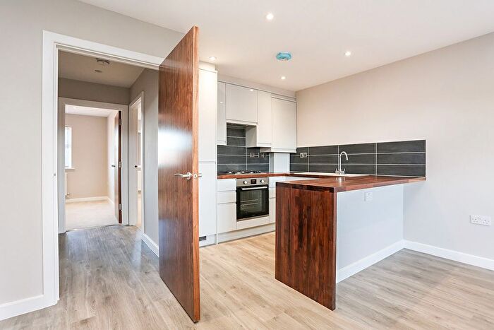 2 Bedroom Flat To Rent In Avon Drive, Whetstone, Leicester, LE8