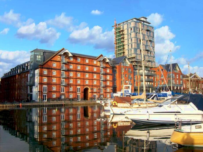 2 Bedroom Flat To Rent In The Shamrock, Key Street IP4