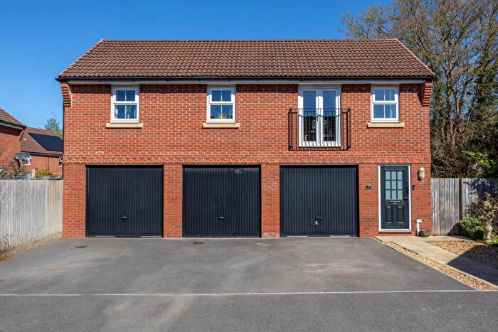 2 Bedroom Detached House For Sale In Dragonfly Close, Frome, BA11