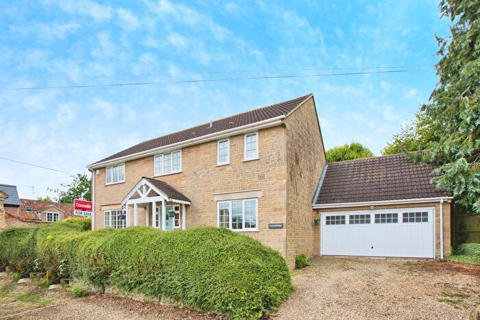 4 Bedroom Detached House For Sale In North Street, Haselbury Plucknett, Crewkerne, TA18