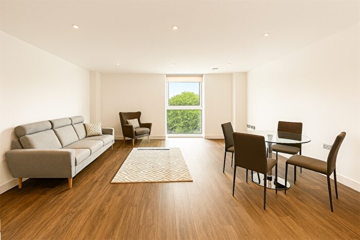 2 Bedroom Flat To Rent In St. Vincent Street, B16