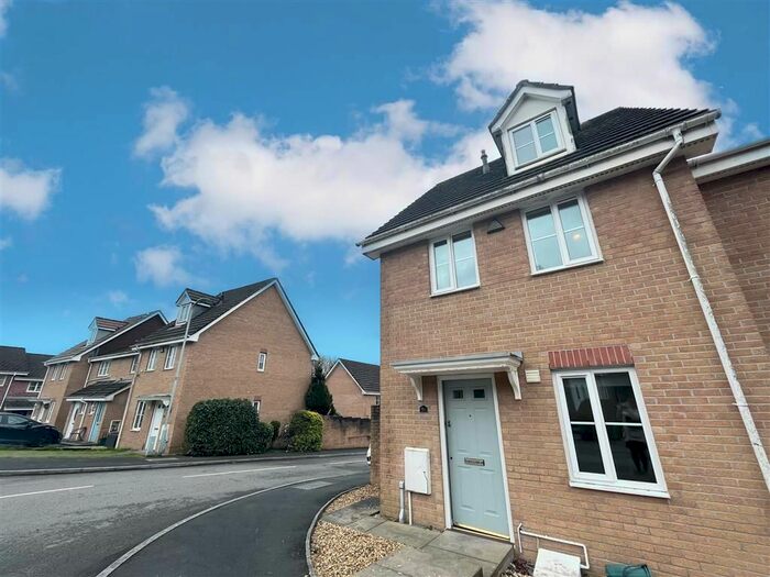 3 Bedroom Detached House To Rent In Sycamore Avenue, Tregof Village, Swansea, SA7