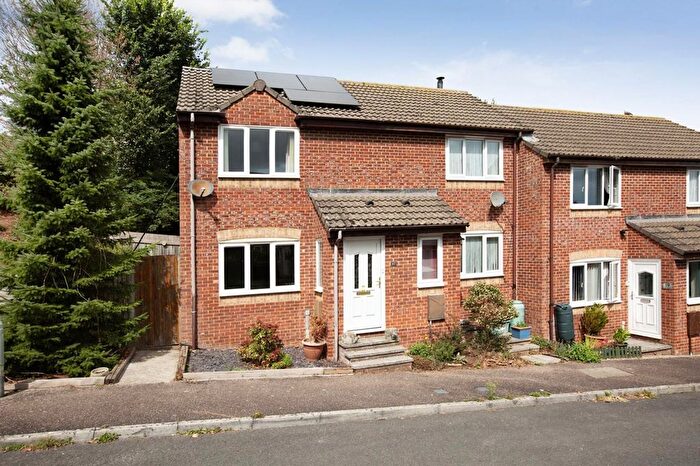 1 Bedroom Semi-detached House For Sale In The Paddock, Dawlish, EX7