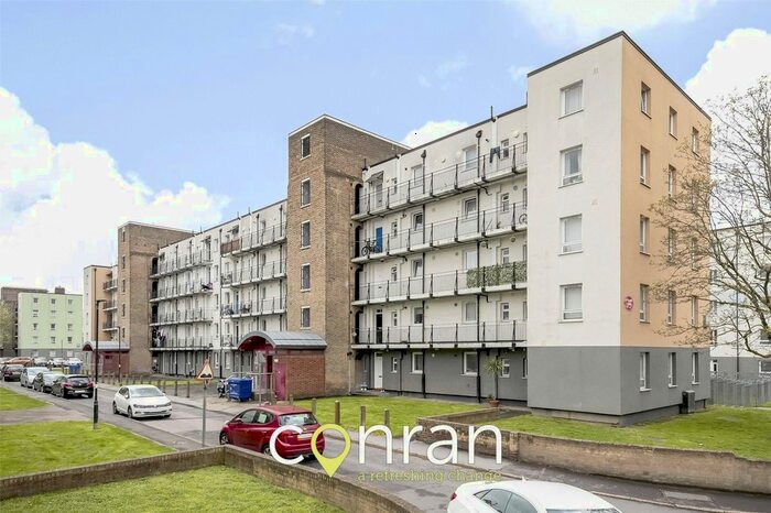 2 Bedroom Flat To Rent In Fairlawn Court, Charlton, SE7