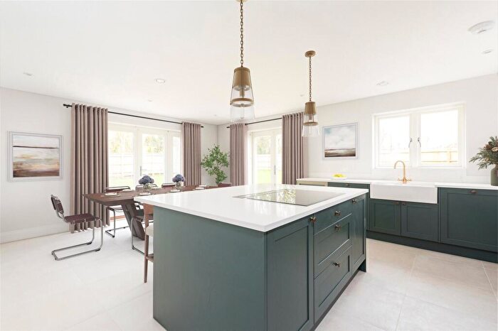 4 Bedroom Detached House For Sale In Aston Abbotts Road, Cublington, Buckinghamshire, LU7