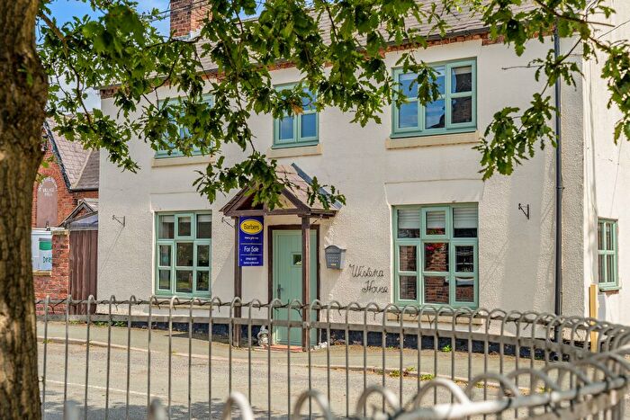 3 Bedroom Cottage For Sale In Worthenbury, Wrexham, LL13