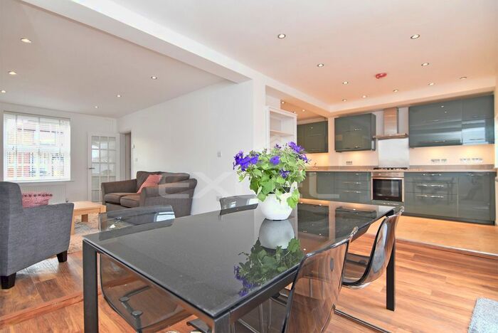 3 Bedroom Terraced House To Rent In Canfield Gardens, South Hampstead, London, NW6