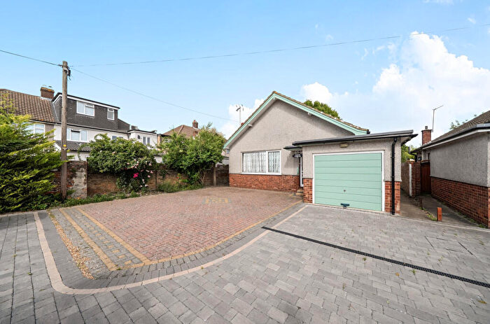3 Bedroom Bungalow For Sale In Brampton Road, Bexleyheath, Kent, DA7