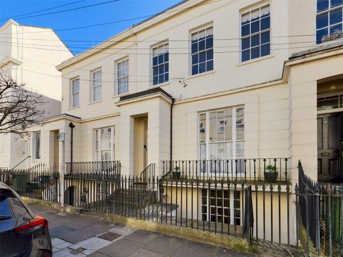 1 Bedroom Flat To Rent In Grosvenor Place South, Cheltenham, GL52