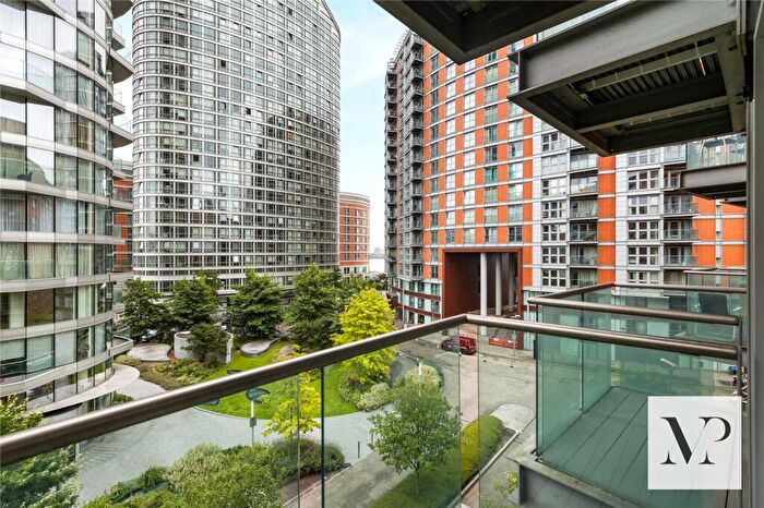 Apartment To Rent In Michigan Building, Biscayne Avenue, London, E14