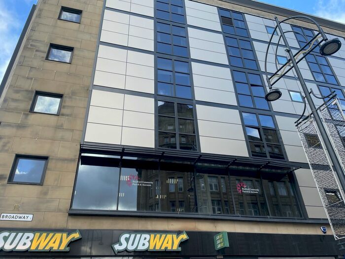 2 Bedroom Flat To Rent In Landmark House, Broadway, Bradford, West Yorkshire, BD1