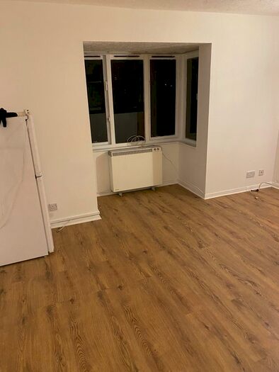 1 Bedroom Flat To Rent In Harp Island Close, London NW10