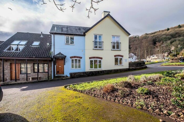 2 Bedroom Flat For Sale In Church Mills, Llandogo, Monmouth, NP25
