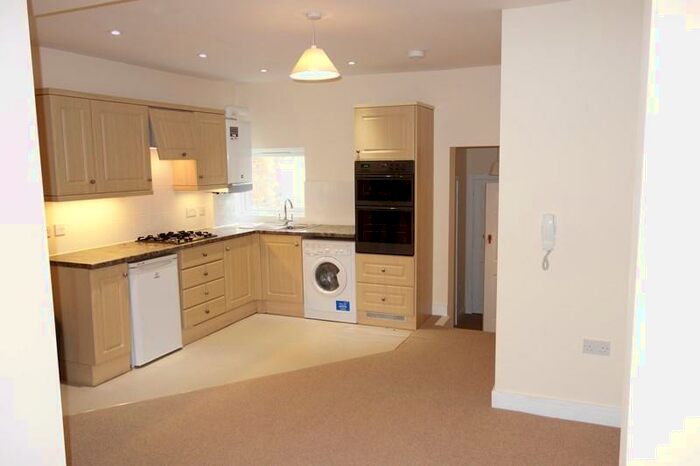 1 Bedroom Flat To Rent In High Street, Aldershot, GU11