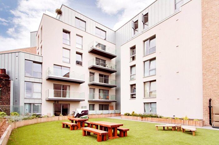 1 Bedroom Apartment To Rent In Boleyn Road, Dalston, London, N16