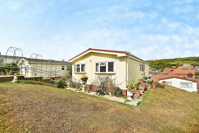 2 Bedroom Park Home For Sale In Court Farm Road, Newhaven, BN9