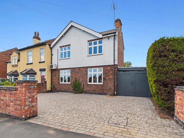 3 Bedroom Semi-Detached House For Sale In Stenson Road, Littleover, DE23