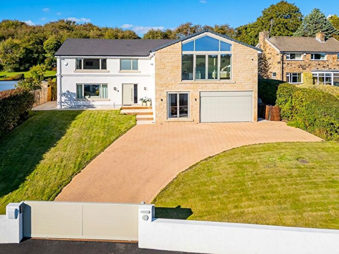 5 Bedroom Detached House To Rent In Congreve Way, Bardsey, Leeds, West Yorkshire, LS17