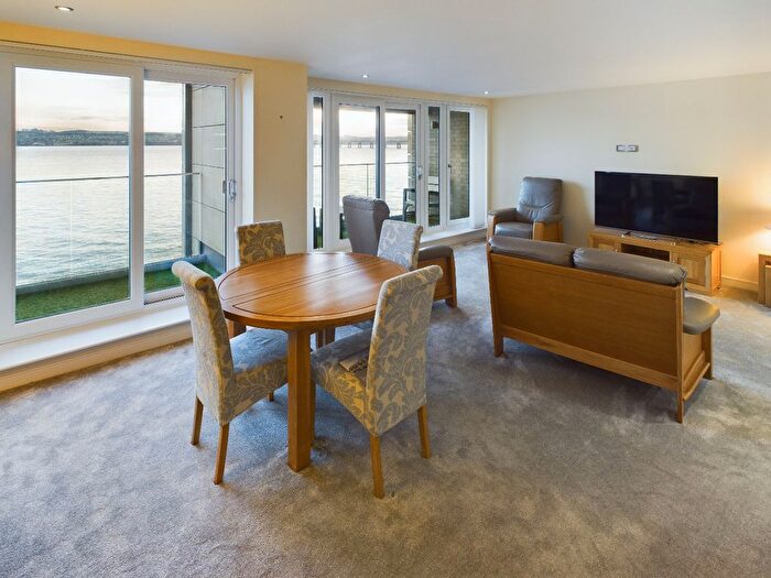 3 Bedroom Flat To Rent In Riverside Drive, City Centre, Dundee, DD2