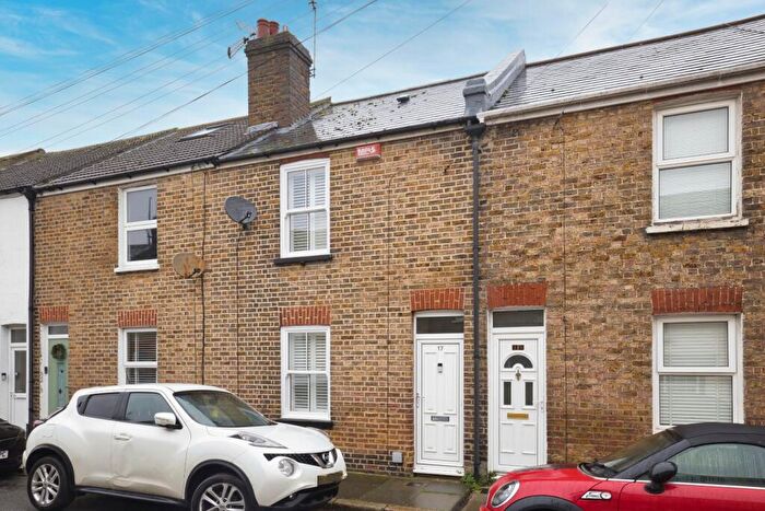 2 Bedroom Terraced House For Sale In Montague Road, Ramsgate, Kent, CT11