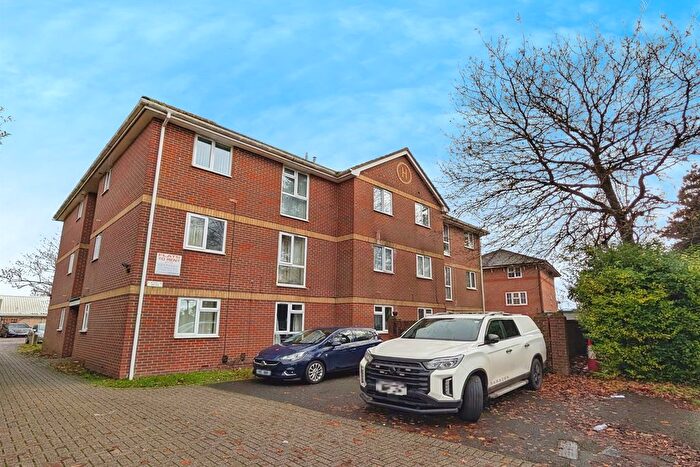 1 Bedroom Flat To Rent In Spring Road, SO19