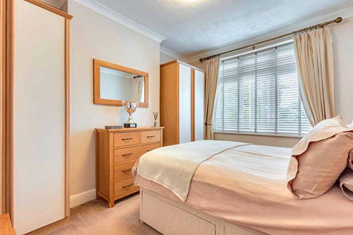 3 Bedroom Semi-Detached House For Sale In Avery Hill Road, London, SE9