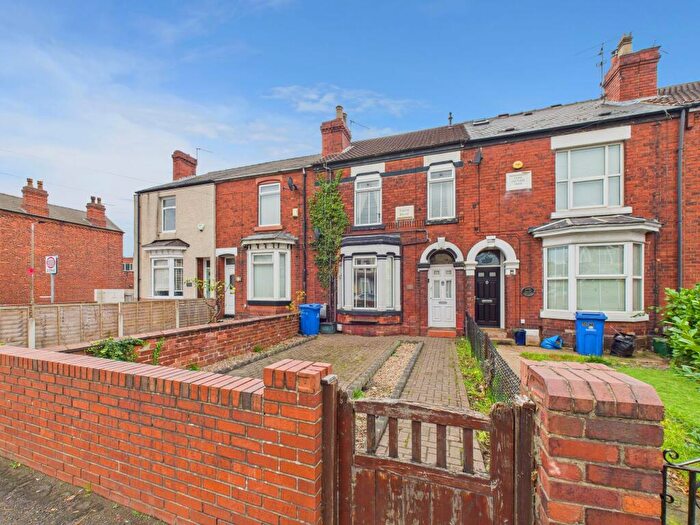 3 Bedroom Terraced House For Sale In Bentley Road, Doncaster, DN5