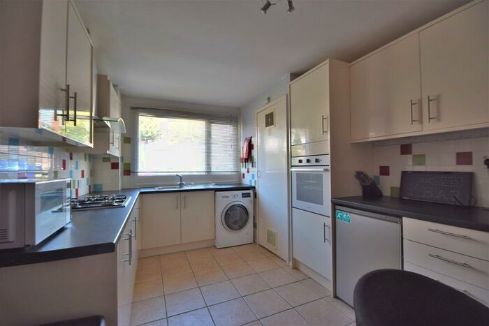 5 Bedroom Terraced House To Rent In Clover Road, Guildford, GU2