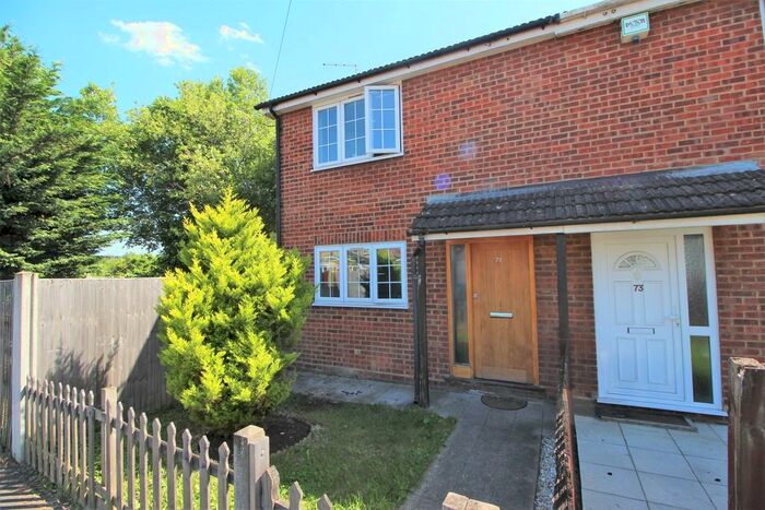 2 Bedroom Semi-Detached House To Rent In Weston Road, GU2