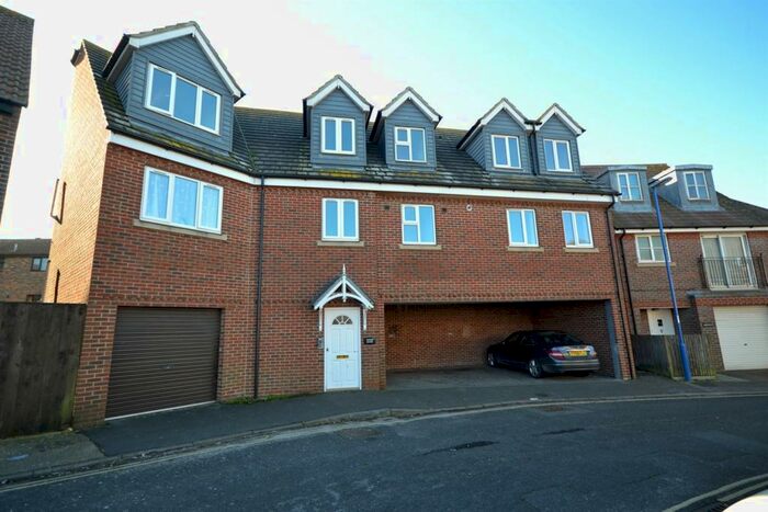 2 Bedroom Flat To Rent In Inwood House, Lewis Road, Selsey, PO20