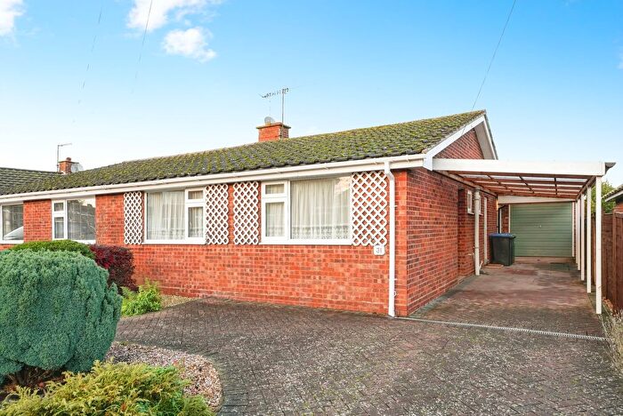 2 Bedroom Bungalow For Sale In Ban Brook Road, Salford Priors, Evesham, Warwickshire, WR11
