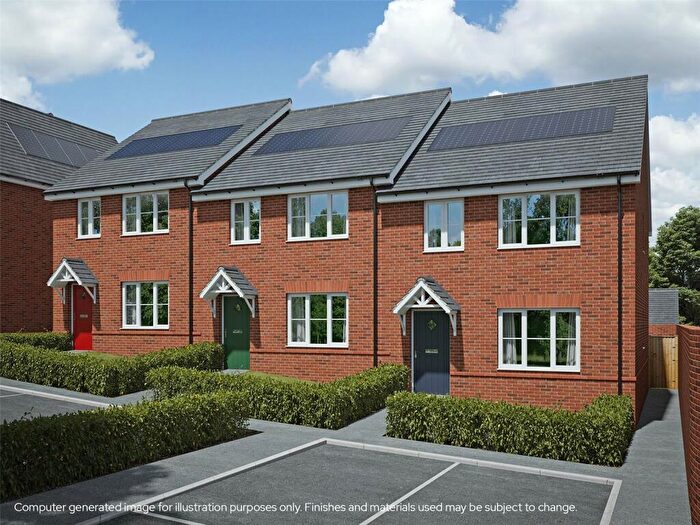 3 Bedroom Terraced House For Sale In Chudleigh Road, Alphington, Exeter, Devon, EX2