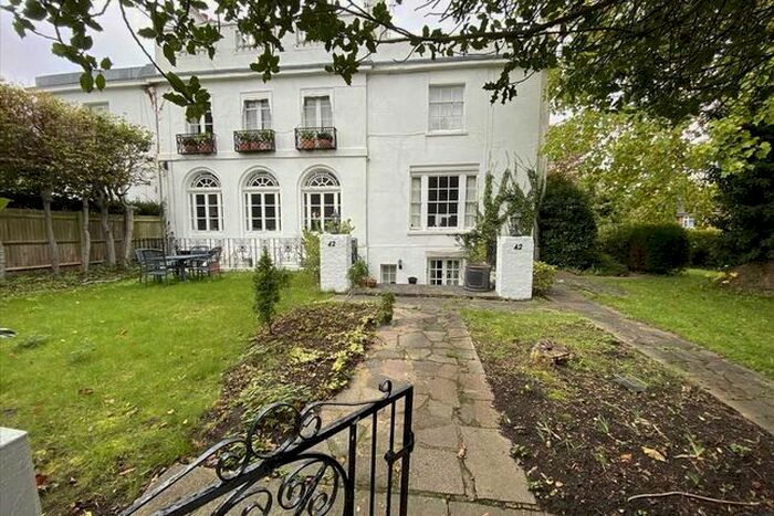 2 Bedroom Flat To Rent In Stanmore Hill, Stanmore, Stanmore, HA7