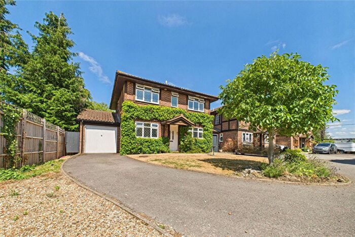 4 Bedroom Detached House For Sale In Clarendon Close, Winnersh, Wokingham, Berkshire, RG41