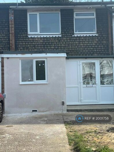 4 Bedroom Terraced House To Rent In Midhurst Avenue, Croydon, CR0
