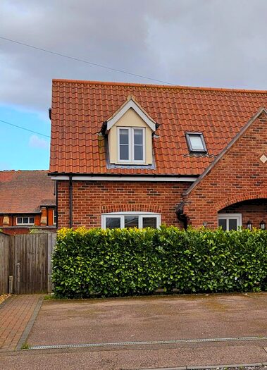 3 Bedroom Semi-Detached House To Rent In Queen Street, Walton, Felixstowe, IP11