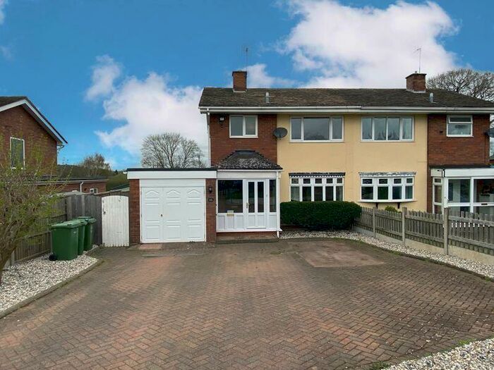 3 Bedroom Semi-Detached House To Rent In Round Hill Farm Cottages, Kinver, DY7