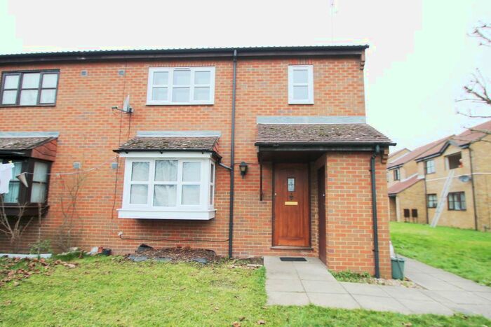 1 Bedroom Property To Rent In Boltons Lane, Harlington, Hayes UB3