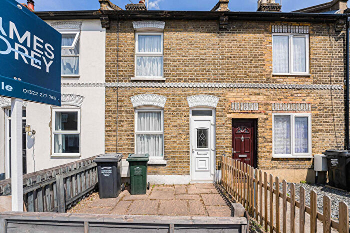 2 Bedroom Terraced House For Sale In Hawley Road, Dartford, DA1