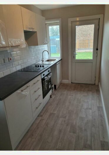 3 Bedroom Semi-Detached House To Rent In Middletune Avenue, Sittingbourne, ME10