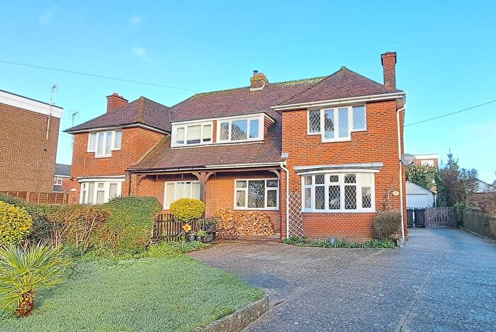 3 Bedroom Semi Detached House For Sale In Ashley Road, BH25